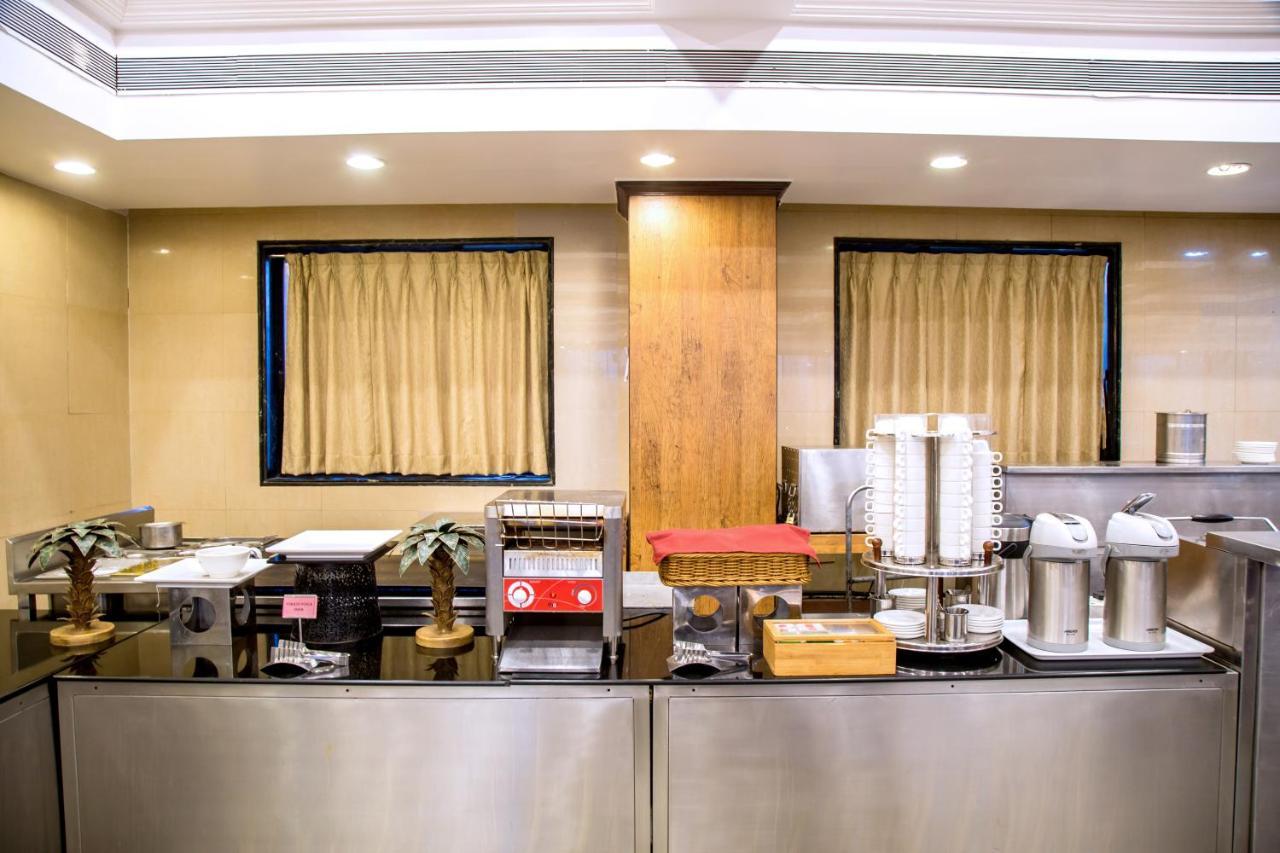 Hotel Tip Top Plaza Thane Exterior foto