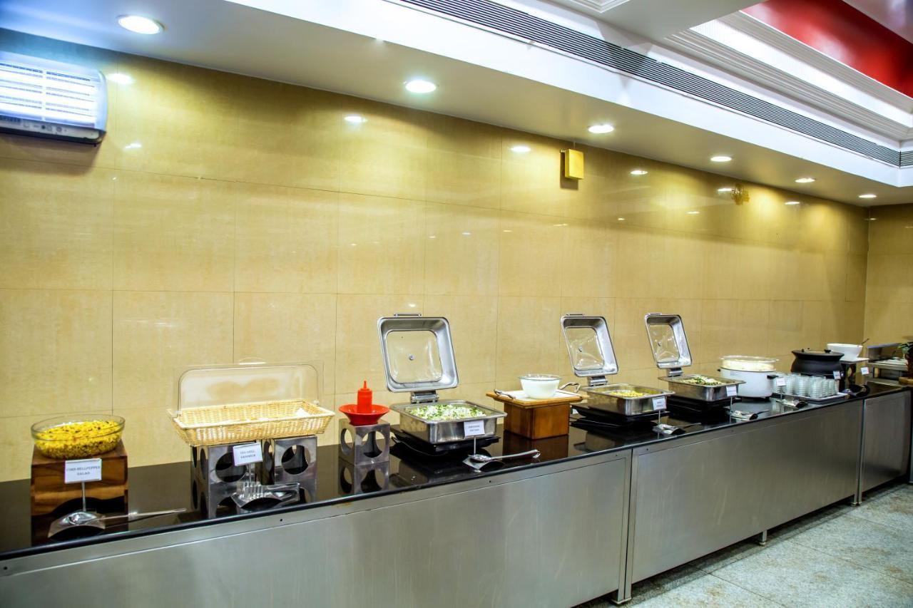 Hotel Tip Top Plaza Thane Exterior foto